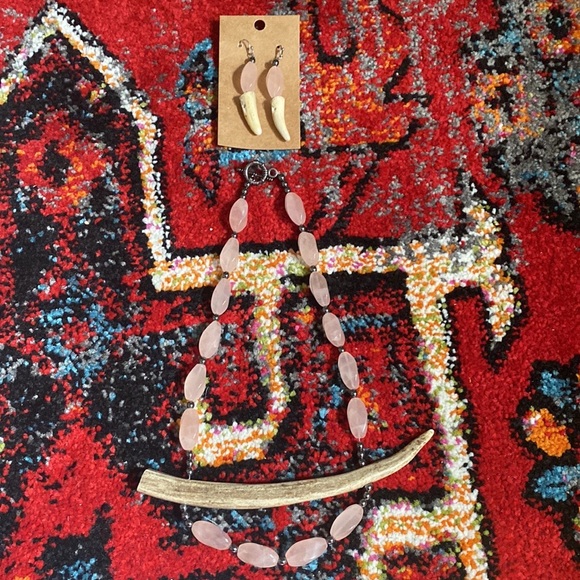 Rose Quartz Deer Antler Statement Necklace - Picture 2 of 16